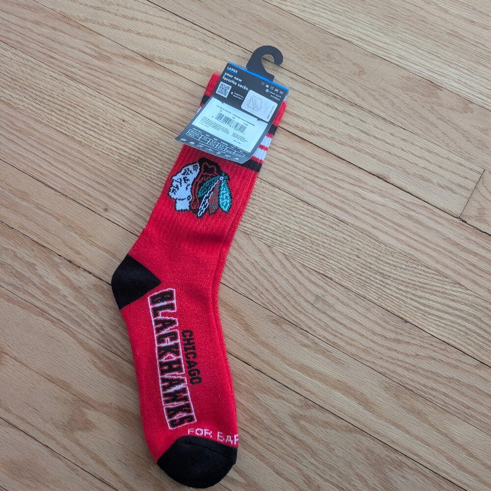 NEW Chicago Blackhawks 4 Stripe Deuce Socks Adult Large For Bare Feet Red Warm - Picture 5 of 7